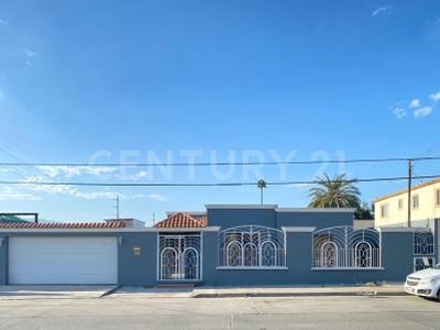 Casa en venta, Colonia Bustamante, Ensenada, Baja California