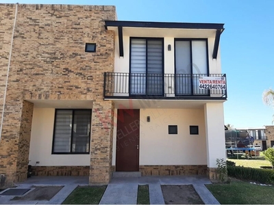 CASA EN VENTA PUERTA DE PIEDRA QRO FRENTE A LAS AMENIDADES