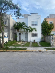 Vendo Hermosa Casa En Bonampak, Cancun Qro. A Valor Remate