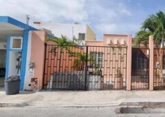 3 cuartos, 96 m se renta casa 3 rec 2 baños en santa fe playa del carmen p3780