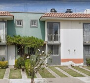 Doomos. Casa en Fraccionamiento Puerta de Llano, Zapopan Jal. - ADJUDICADA