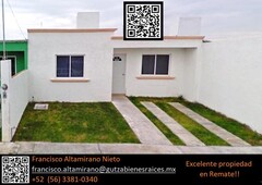 doomos. casa en venta en mision de santa cruz san juan del rio qro de remate