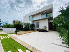 doomos. en venta casa nueva en puerto cancún laguna i yr