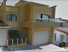 doomos. vendo casa con 50 en fraccionamiento valle anahuac veracruz xalapa caa