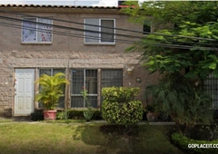Casa en Venta - COLORIN COL. CHIPITLAN, CUERNAVACA C.P. 62070, MORELOS, ChipitlAn - 8 recámaras