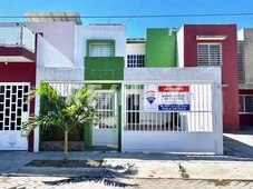 Casas en venta - 169m2 - 3 recámaras - Manzanillo - $1,850,000