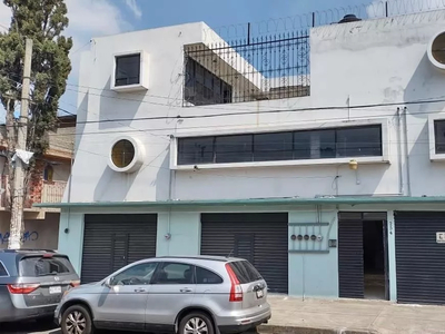 Casa Con Uso De Suelo