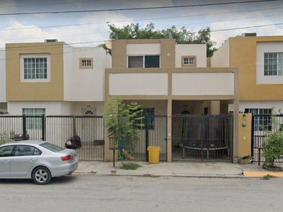 Casa De Remate En Calle Lic Jesús C. Treviño, Fracc San Juan, 67275 Juárez, N.l. Gran Oportunidad A Bajo Costo.