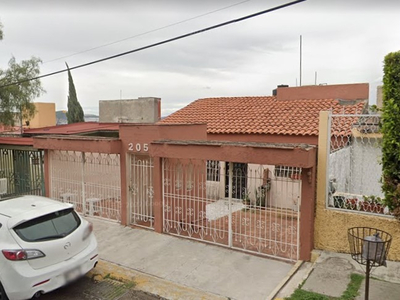 Casa En La Colonia Alamedas, En Atizapán, Excelente Ubicación (r6)