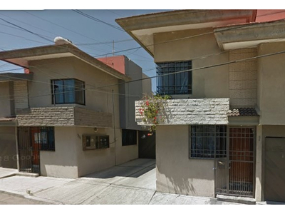 Casa En Venta En Colonia El Cerrito Puebla Hmb74