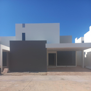 Casa(32) En Venta En Residencial Zentura En Cholul