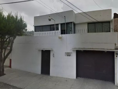 Cómoda Y Amplia Casa A La Venta En Zacatenco, Inmejorable Remate Bancario