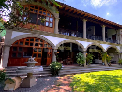 Residencia En Venta, Club De Golf Tabachines, Cuernavaca, Morelos