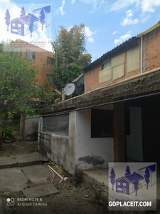 Se vende casa para remodelar en Acapatzingo, Cuernavaca, Poblado Acapatzingo - 13 recámaras - 3 baños - 220.00 m2