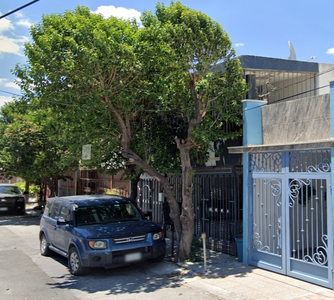 Venta Casa Calle Rio Nilo, Colonia Villas De Oriente, San Nicolas De Los Garza, N.l Lcd