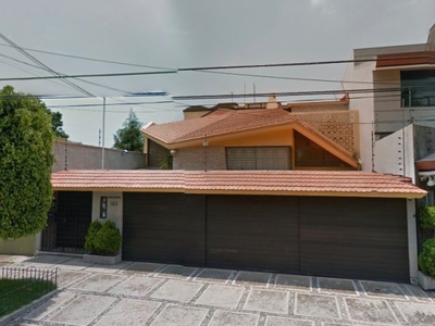 CASA EN CD. SATELITE, NAUCALPAN.