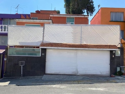 CASA EN VENTA 3RA SECCIÓN LOMAS VERDES