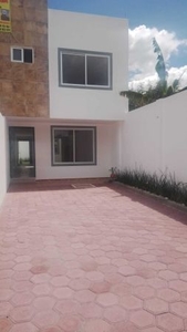 CASA EN VENTA AL SUR DE LA CIUDAD DE PUEBLA, COL MINERALES 153 M2 (3 RECÁMARAS