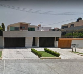 Casa en venta en Fraccionamiento Ciudad Satélite, Estado de México.