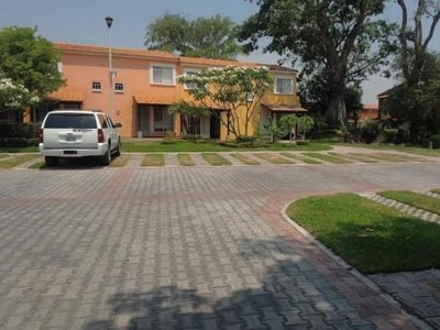 Doomos. Venta de Casa 3 Habitaciones 1 Baño de Remate en Tlaltizapan Morelos