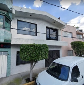 EN VENTA! HERMOSA CASA EN ESCUADRON 201, IZTAPALAPA. APARTALA YA!!!