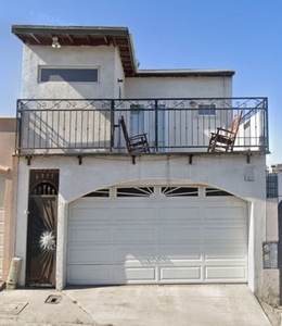 HERMOSA CASA DE REMATE BANCARIO EN LOMA BONITA NORTE TIJUANA BAJA CALIFORNIA