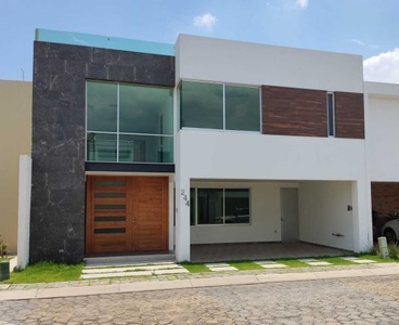 Hermosa Casa en Cholula Zona Zerezotla $4,980,000 Pesos Puebla!