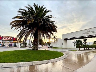 Oportunidad de Hermosa Casa en Fraccionamiento Puente de Piedra