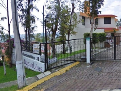 Preciosa Casa en Exclusiva zona de Naucalpan DE OPORTUNIDAD