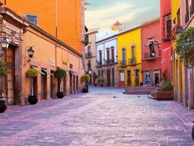 Se Vende Hotel Boutique en Centro Histórico de Querétaro, Equipado y Trabajando
