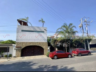 Casa En Venta En Del Valle, San Pedro Garza García, Nuevo Le