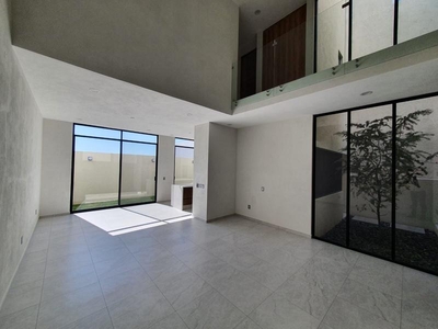 Casa en venta en Zibata Queretaro privada Acantha