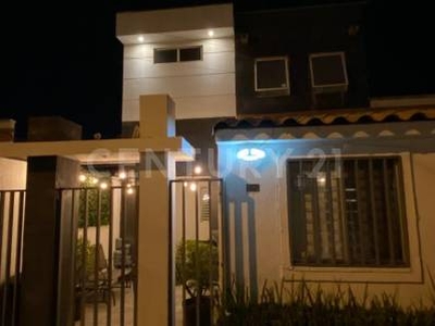 Casa en venta en Fraccionamiento Vista Hermosa, Ensenada, Baja California