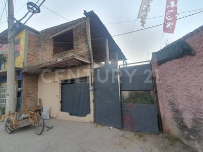 Casa en venta, excelente oportunidad para terminar de construir Col. el Zapote