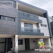 Casa en Venta en Fraccionamiento en Recta a Cholula cercano a UDLAP San Andres Cholula Puebla, onamiento Ex-Hacienda Santa Teresa - 4 baños - 301.00 m2