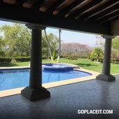 En Venta, CASA RESIDENCIAL AMUEBLADA CLUB DE GOLF SAN GASPAR, Club de golf San Gaspar - 6 baños - 415.00 m2