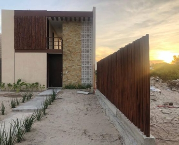 Casa en venta en Chicxulub, Yucatán, a 200 m de la playa | con terreno de 500 m2
