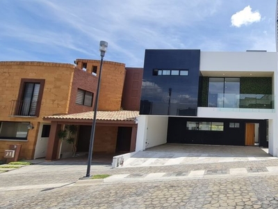 CASA EN VENTA EN PARQUE TERRANOVA