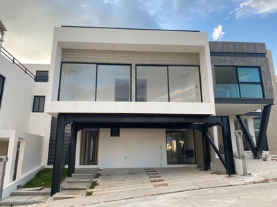 Casa Nueva en Residencial 