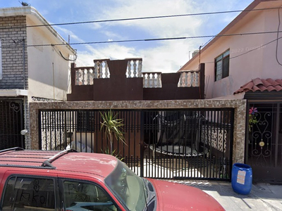 Casa En Remate Bancario En San Nicolas De Los Garza, Monterrey, Nl. (65% Debajo De Su Valor Comercial, Solo Recursos Propios, Unica Oportunidad) -ijmo2