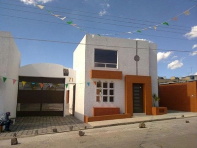 Casa en Venta en Fraccionamiento Loma Bonita. Morelia, Michoacan de Ocampo