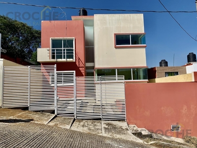 Casa En Venta En Xalapa Zona Las Margaritas Con Recamara En Planta Baja