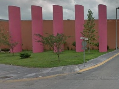 Casa en Fracc. Céntrika Victoria, Monterrey, Nuevo León. **Remate Bancario**.