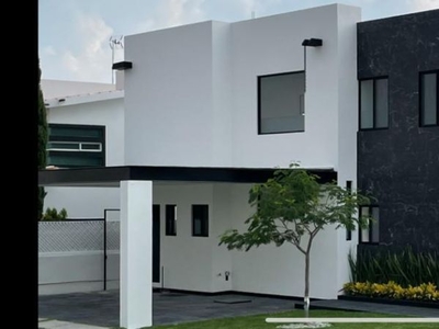 CASA EN VENTA UBICADA EN FRACCIONAMIENTO LOAMS DE COCOYOC