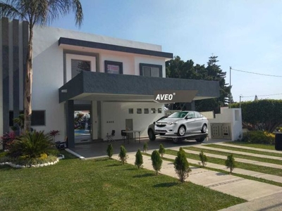 CASA EN VENTA UBICADA EN FRACCIONAMIENTO LOMAS DE COCOYOC