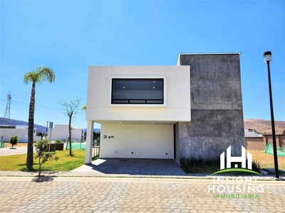 CASA NUEVA EN VENTA 3 RECAMARAS JUNTO AREA VERDE Y ESQUINA LOMAS DE ANGELOPOLIS