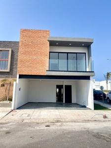 Fracc. Lomas de la Rioja, Alvarado, Veracruz, Casa nueva en Venta