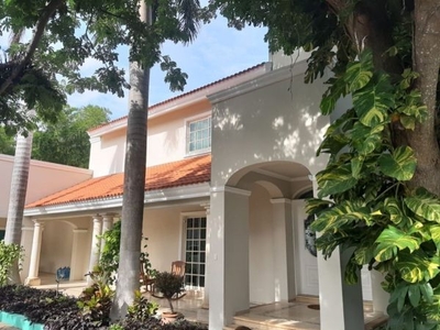 Venta de Hermosa Casa en Montecristo