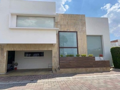 VENTA DE HERMOSA RESIDENCIA