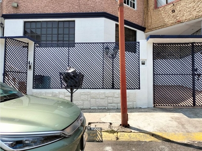 Casa en renta Lomas Boulevares, Tlalnepantla De Baz